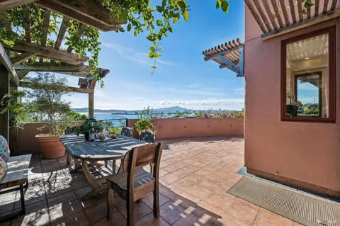 $1,890,000 | 435 Tremont Avenue, Point Richmond, CA 94801