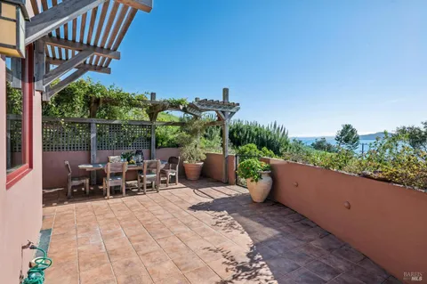 $1,890,000 | 435 Tremont Avenue, Point Richmond, CA 94801