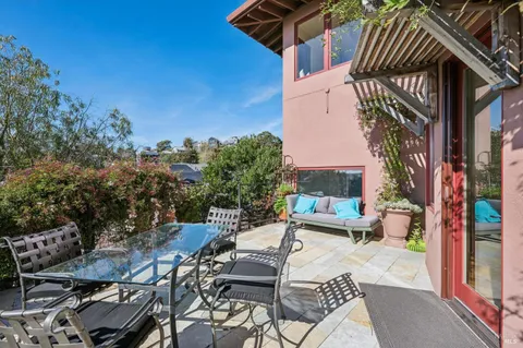 $1,890,000 | 435 Tremont Avenue, Point Richmond, CA 94801