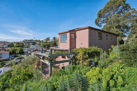 $1,890,000 | 435 Tremont Avenue, Point Richmond, CA 94801