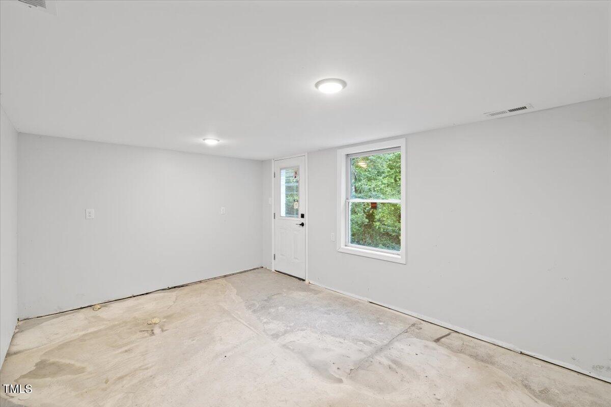 4312 James Road Raleigh, NC 27616 - Photo 36 of 44 an empty room with windows