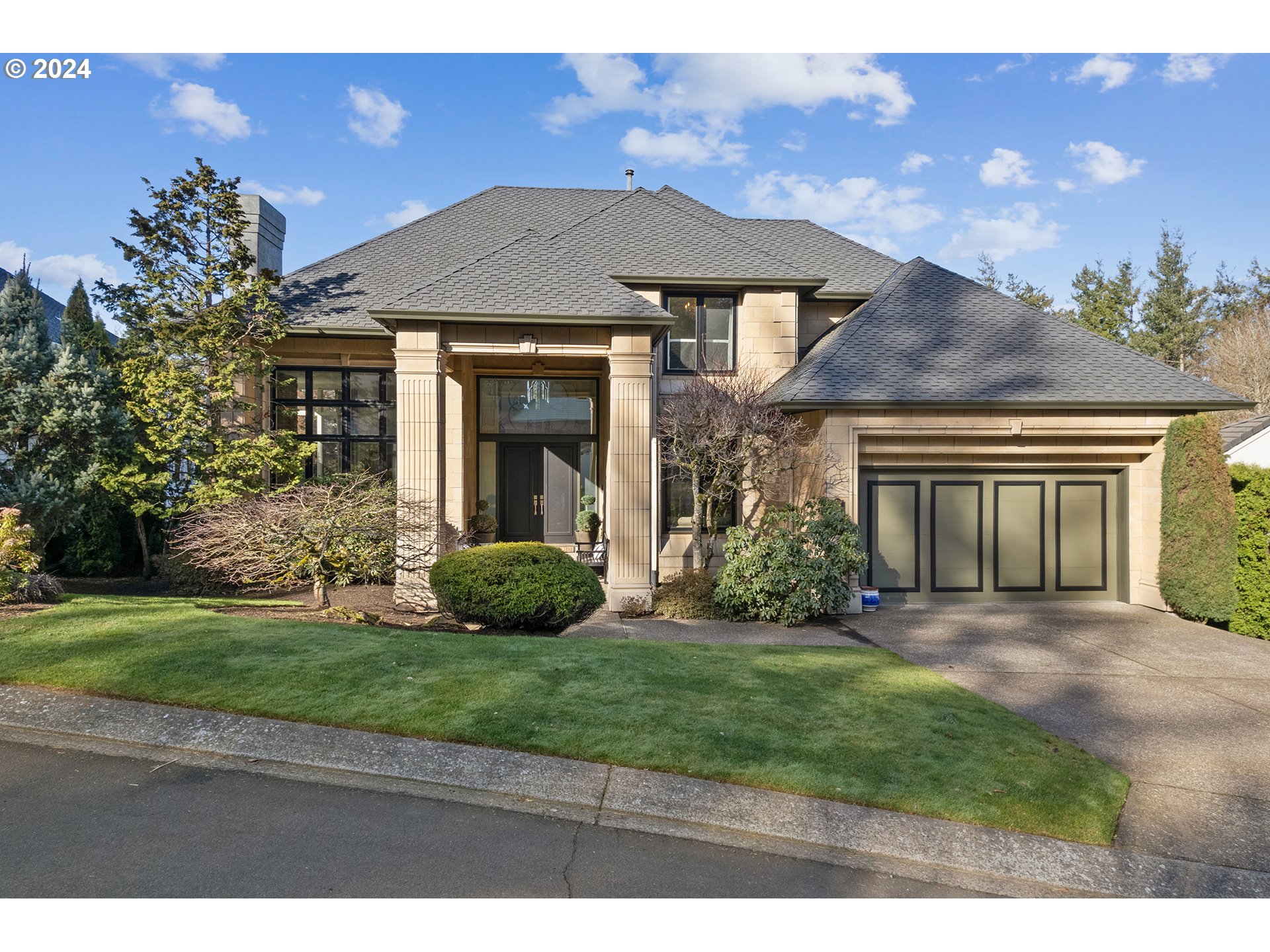 813 Southwest Regency Place Portland, OR 97225 - Photo 1 of 48 Gallery Image 1