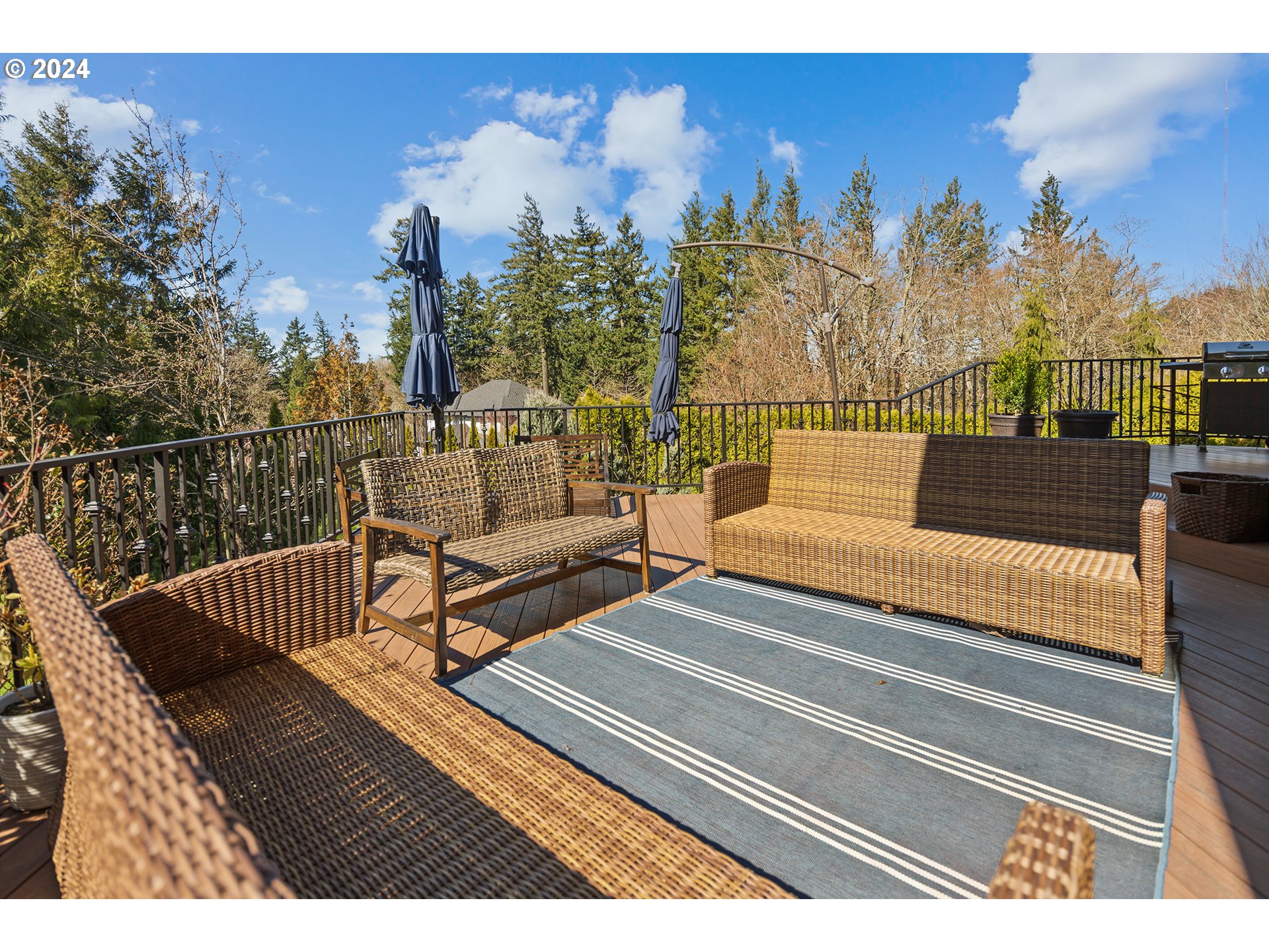813 Southwest Regency Place Portland, OR 97225 - Photo 12 of 48 Gallery Image 12