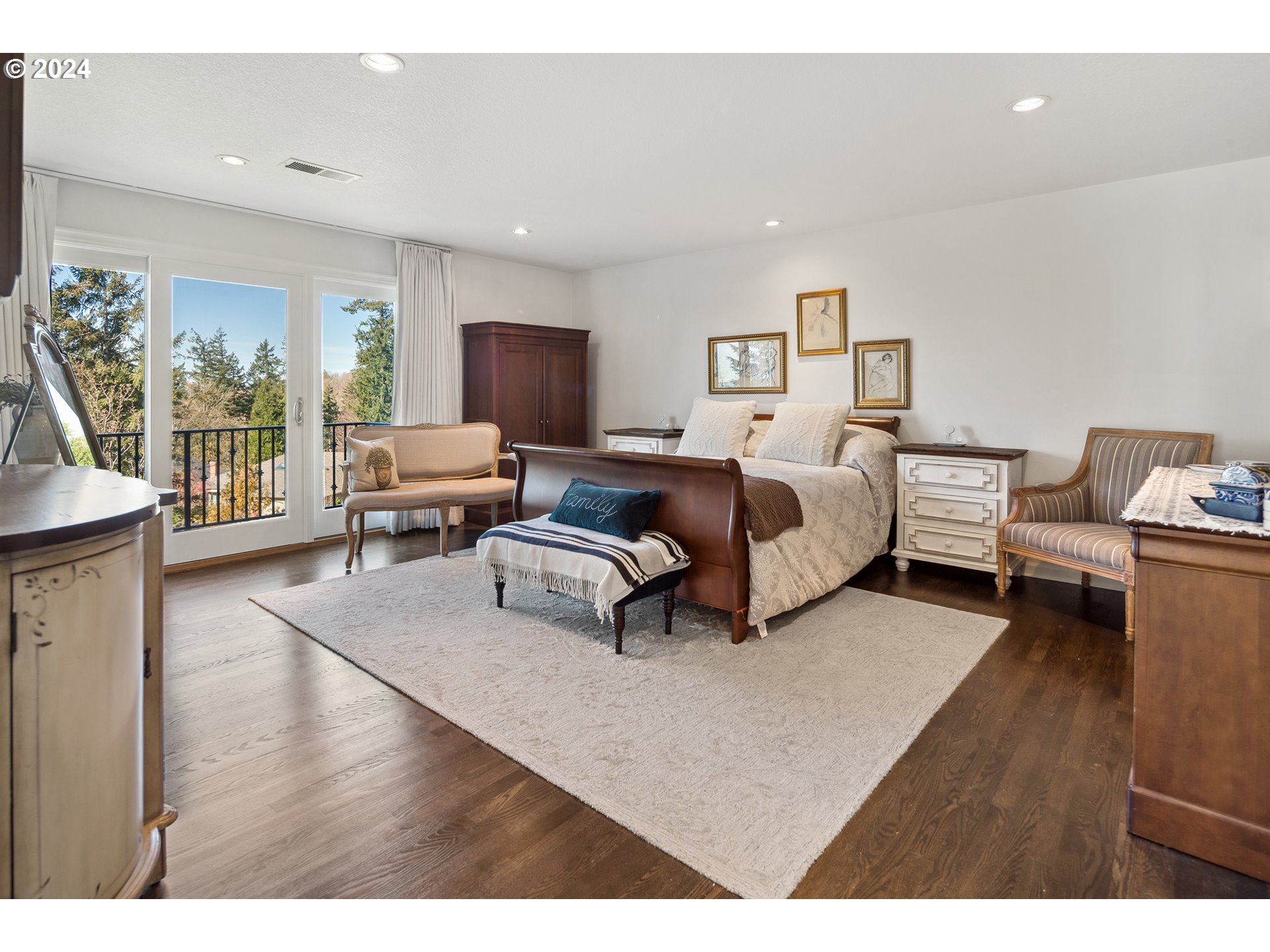 813 Southwest Regency Place Portland, OR 97225 - Photo 28 of 48 Gallery Image 28