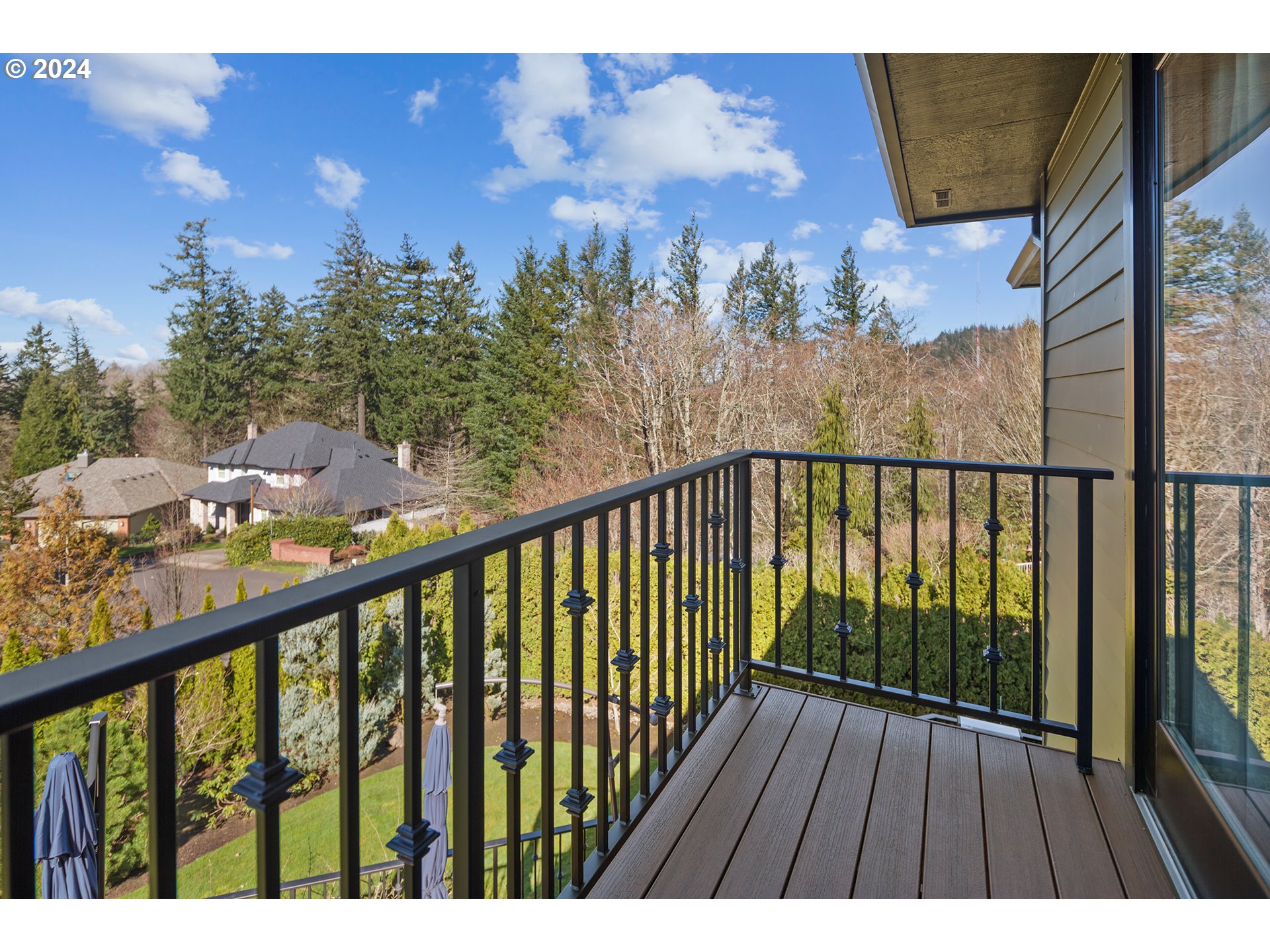 813 Southwest Regency Place Portland, OR 97225 - Photo 29 of 48 Gallery Image 29