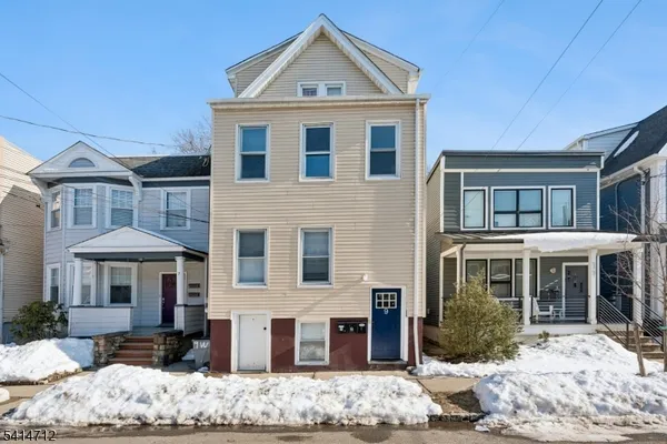 $2,450 | 9 Wheeler Street, Unit 2, Montclair, NJ 07042