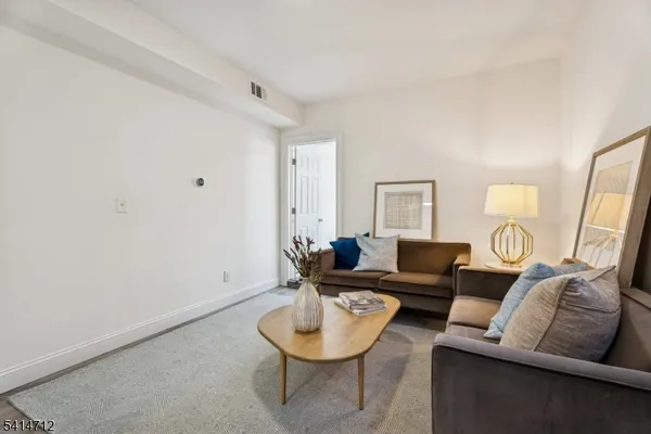 $2,450 | 9 Wheeler Street, Unit 2, Montclair, NJ 07042