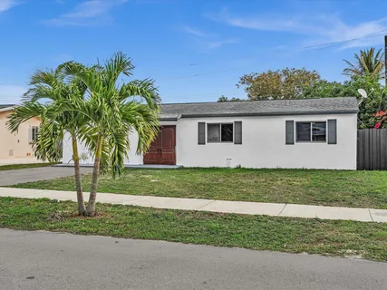 $499,000 | 2340 Southwest 42nd Terrace, Fort Lauderdale, FL 33317