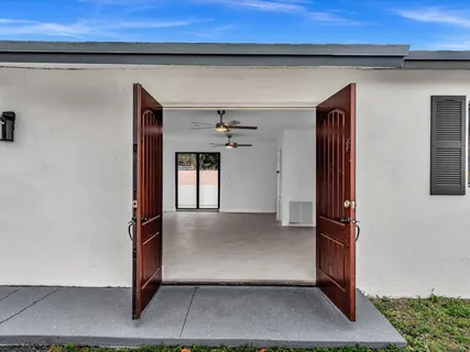 $499,000 | 2340 Southwest 42nd Terrace, Fort Lauderdale, FL 33317