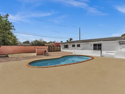 $499,000 | 2340 Southwest 42nd Terrace, Fort Lauderdale, FL 33317