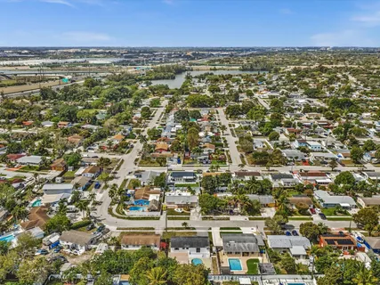 $499,000 | 2340 Southwest 42nd Terrace, Fort Lauderdale, FL 33317