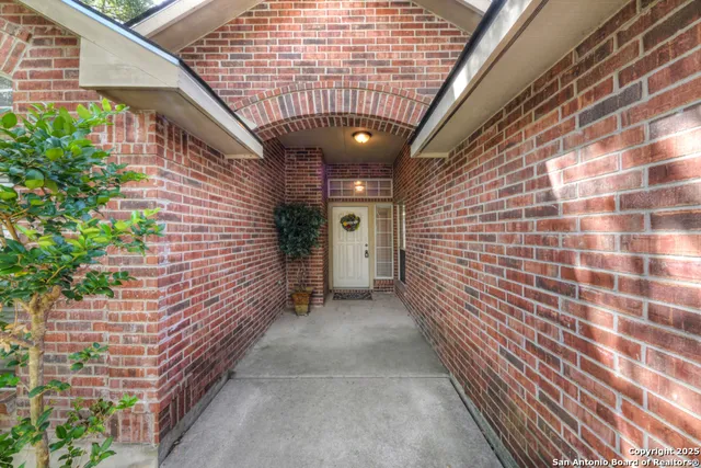 $318,500 | 1116 Berry Creek Drive, Schertz, TX 78154