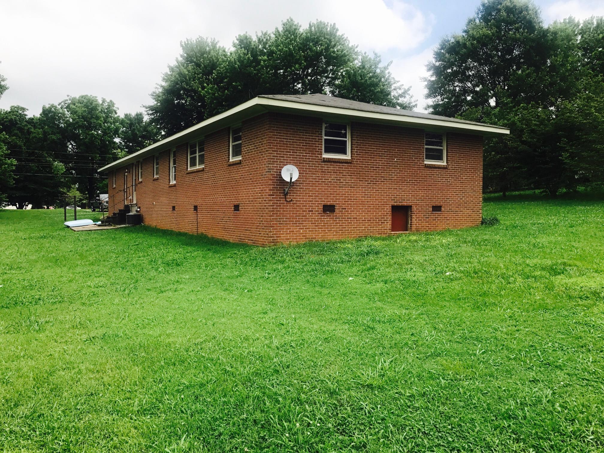 912 Georgia Crossing Road Winchester, TN 37398 - Photo 3 of 11 Gallery Image 3