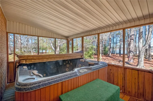 $575,000 | 3400 Old Dobbins Bridge Road, Fair Play, SC 29643