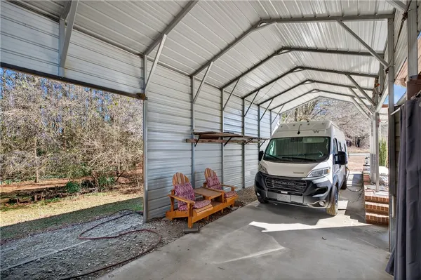 $575,000 | 3400 Old Dobbins Bridge Road, Fair Play, SC 29643