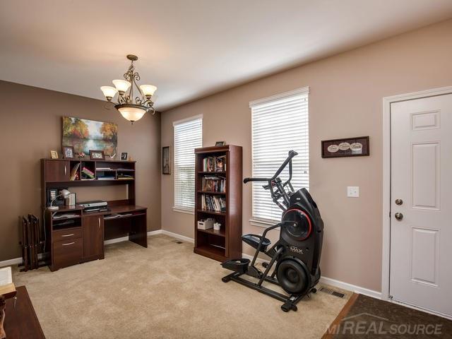 47452 Gloede Road Macomb, MI 48044 - Photo 18 of 24