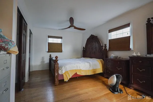 $4,700 | 32 Eileen Way, Edison, NJ 08837