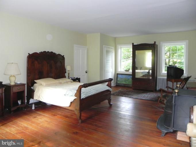 17700 Falls Road Upperco, MD 21155 - Photo 22 of 25 Bedroom (Master)