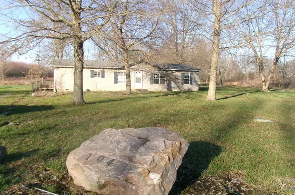 $217,000 | 104 Countryway Lane, Bethel, OH 45106