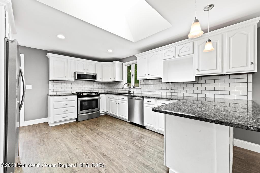 9 Roma Court Lincroft, NJ 07738 - Photo 13 of 39 9RomaPrint-19