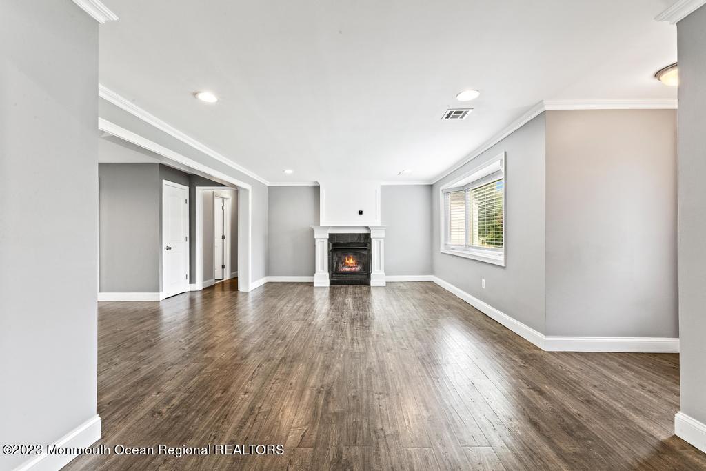 9 Roma Court Lincroft, NJ 07738 - Photo 3 of 39 9RomaPrint-9