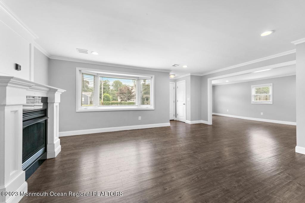9 Roma Court Lincroft, NJ 07738 - Photo 5 of 39 9RomaPrint-11