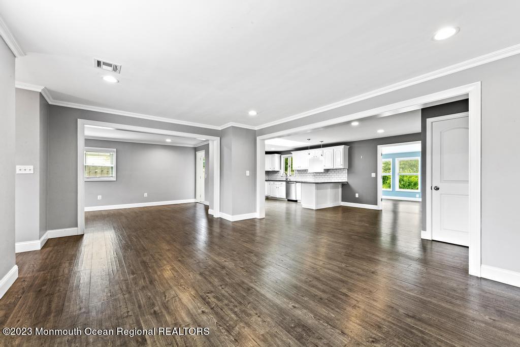 9 Roma Court Lincroft, NJ 07738 - Photo 6 of 39 9RomPrint-12 copy 2