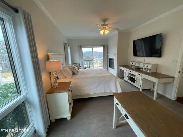 $998,000 | 219 Tuhdegwa Lane, Loudon, TN 37774