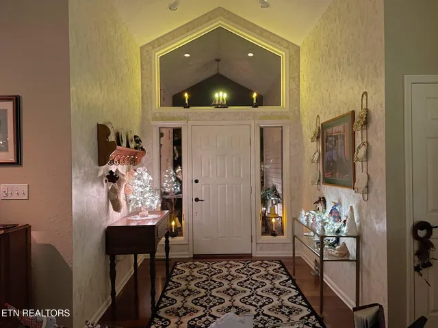 $998,000 | 219 Tuhdegwa Lane, Loudon, TN 37774