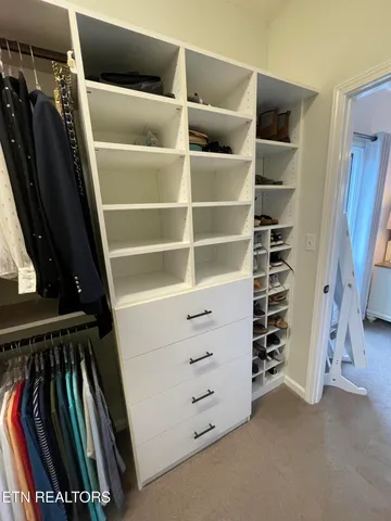 $998,000 | 219 Tuhdegwa Lane, Loudon, TN 37774