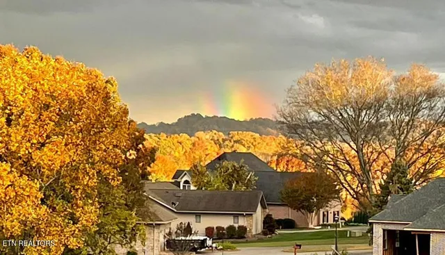 $998,000 | 219 Tuhdegwa Lane, Loudon, TN 37774