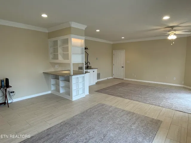 $998,000 | 219 Tuhdegwa Lane, Loudon, TN 37774