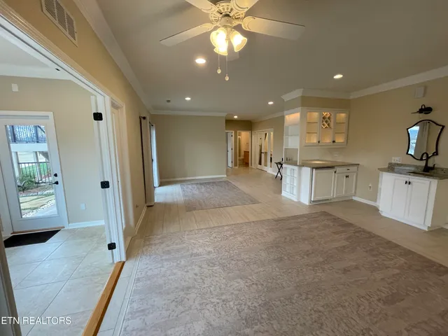 $998,000 | 219 Tuhdegwa Lane, Loudon, TN 37774