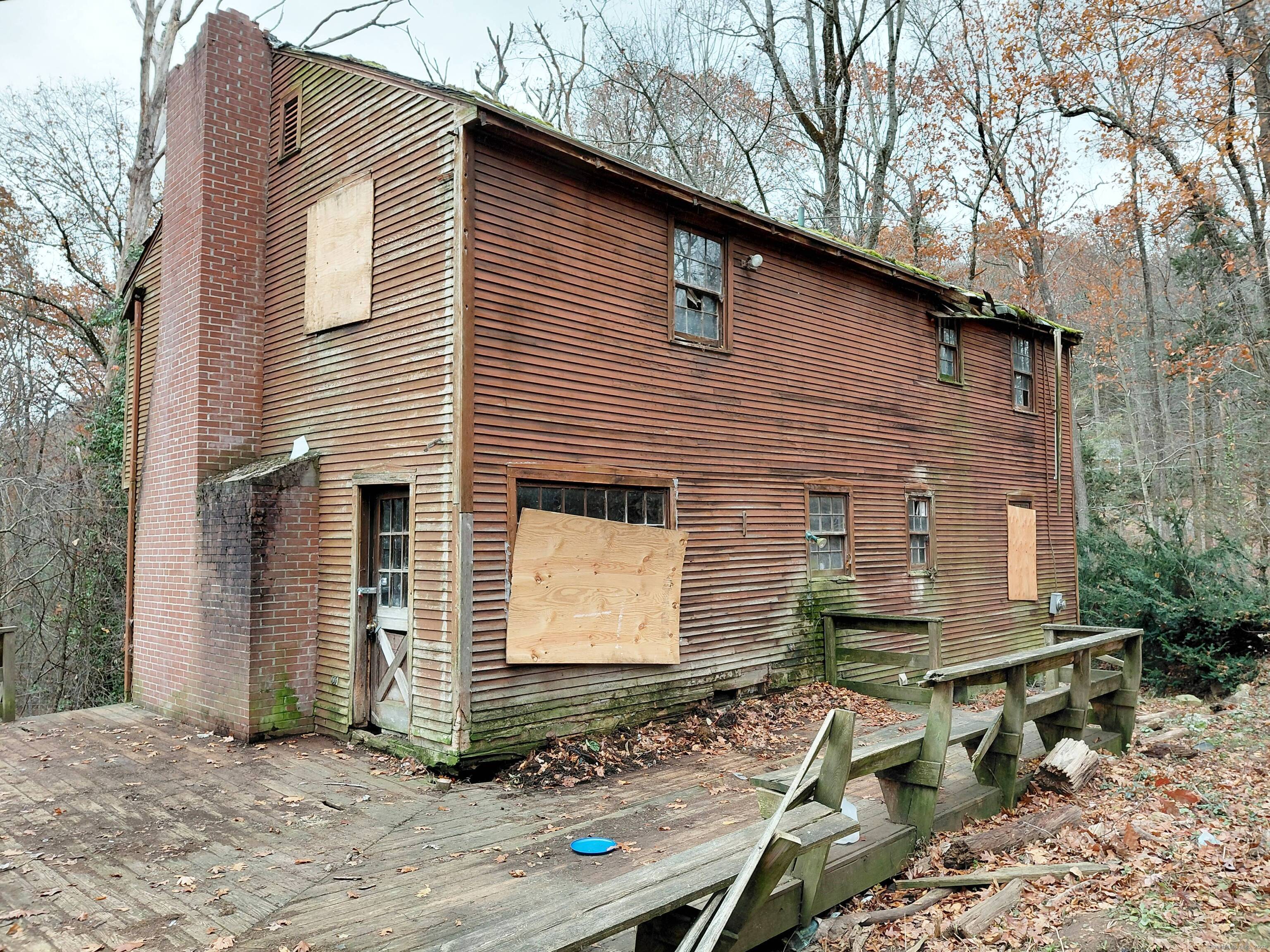 283 Mountain View Road Somers, CT 06071 - Photo 3 of 10