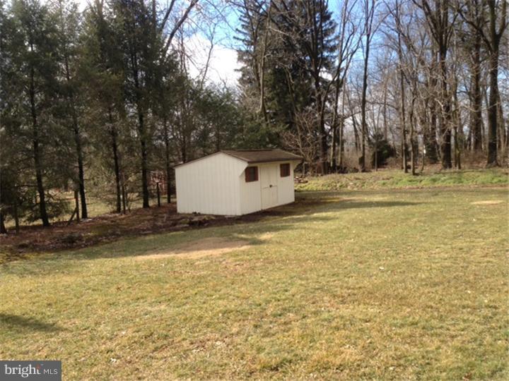 914 Center Road Womelsdorf, PA 19567 - Photo 24 of 25 Storage Shed