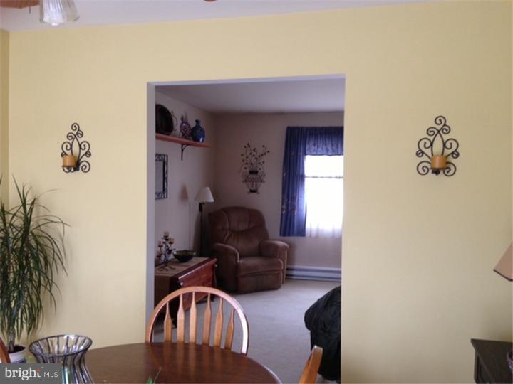914 Center Road Womelsdorf, PA 19567 - Photo 8 of 25 Dining Room