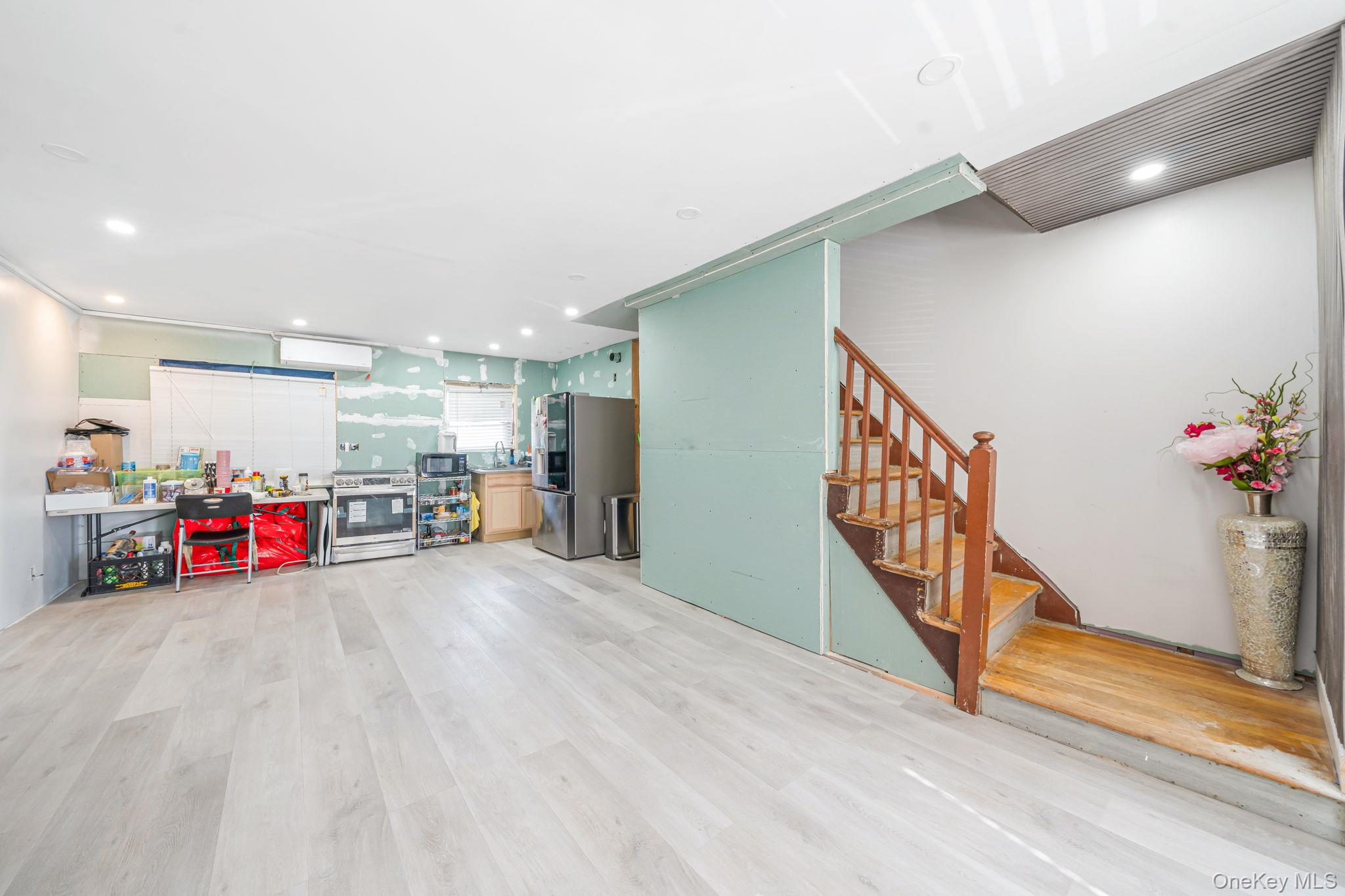 179-49 Eveleth Road Queens, NY 11434 - Photo 6 of 15