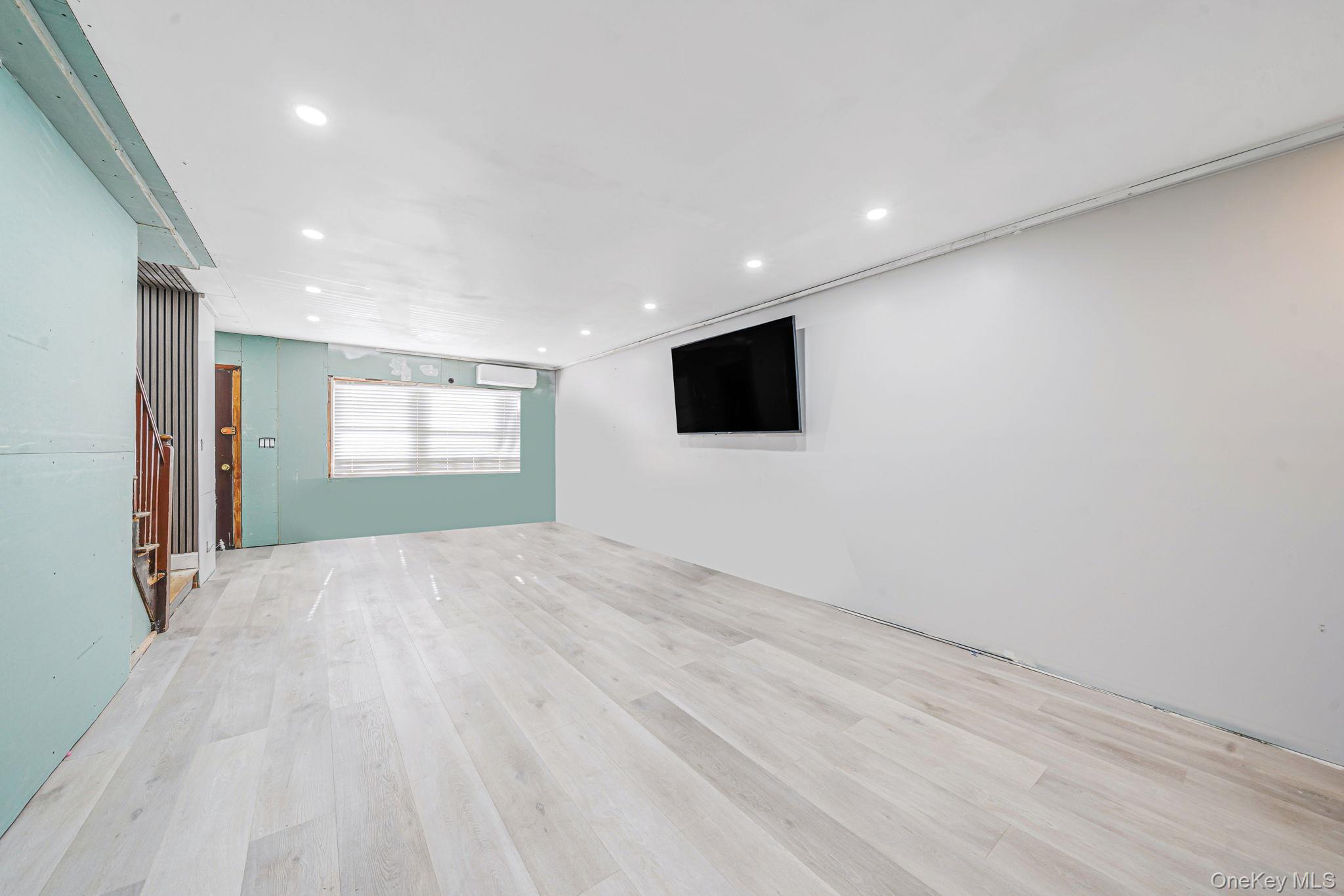 179-49 Eveleth Road Queens, NY 11434 - Photo 8 of 15