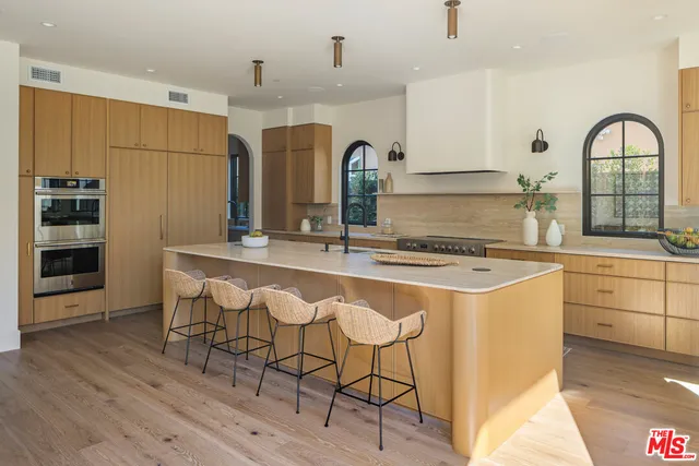 $4,795,000 | 344 North Vista Street, Los Angeles, CA 90036