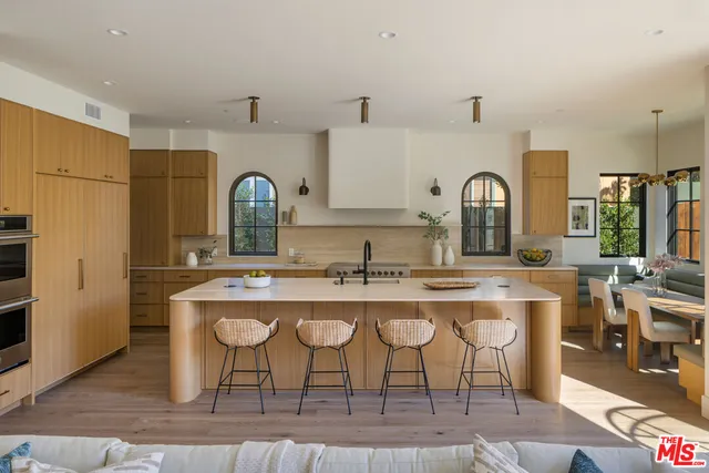 $4,795,000 | 344 North Vista Street, Los Angeles, CA 90036