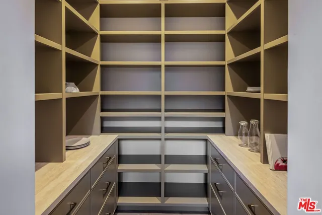 $4,795,000 | 344 North Vista Street, Los Angeles, CA 90036