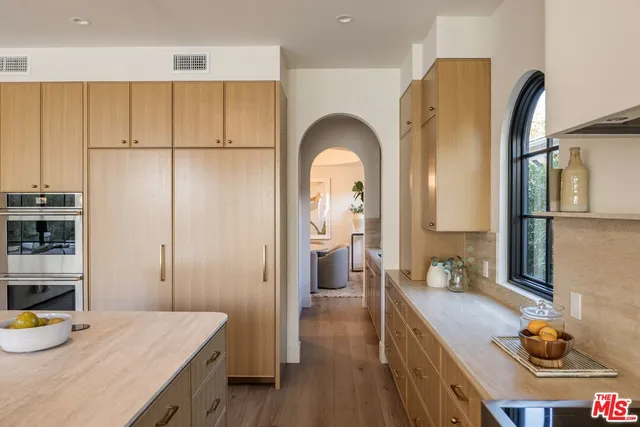 $4,795,000 | 344 North Vista Street, Los Angeles, CA 90036