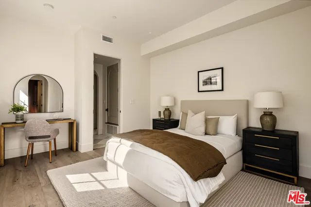 $4,795,000 | 344 North Vista Street, Los Angeles, CA 90036