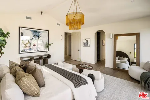 $4,795,000 | 344 North Vista Street, Los Angeles, CA 90036