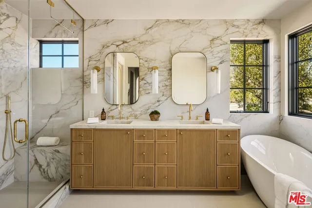 $4,795,000 | 344 North Vista Street, Los Angeles, CA 90036