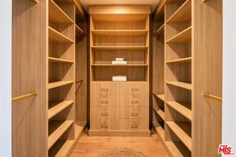 $4,795,000 | 344 North Vista Street, Los Angeles, CA 90036