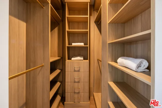 $4,795,000 | 344 North Vista Street, Los Angeles, CA 90036