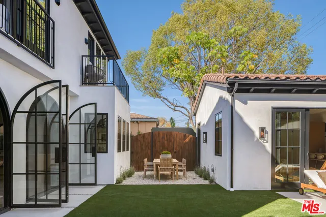 $4,795,000 | 344 North Vista Street, Los Angeles, CA 90036