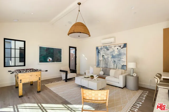 $4,795,000 | 344 North Vista Street, Los Angeles, CA 90036