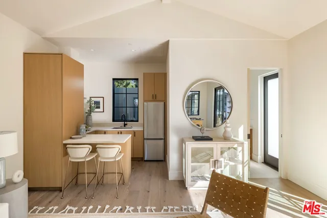 $4,795,000 | 344 North Vista Street, Los Angeles, CA 90036